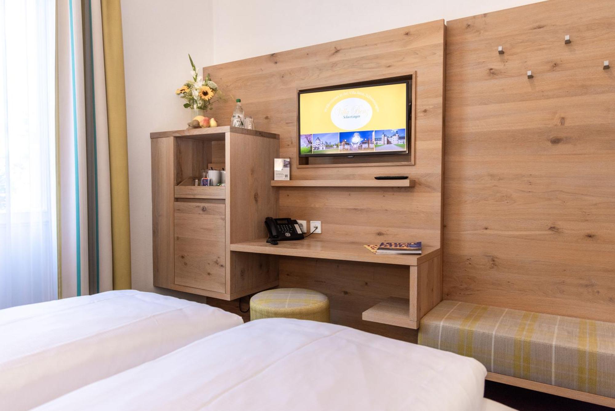 Villa Benz Hotel Garni Schwetzingen Zewnętrze zdjęcie